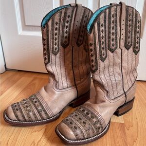 Corral Vintage Cowboy Boots